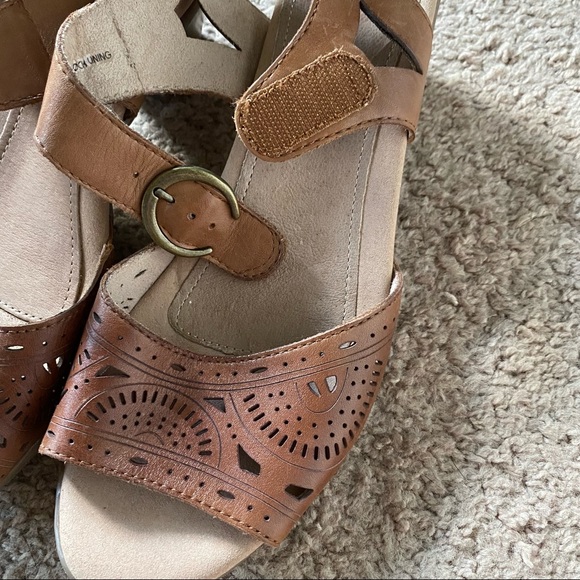 ❌ SOLD ❌ Earth Carson Westport Leather Sandal LIKE NEW - Picture 5 of 7